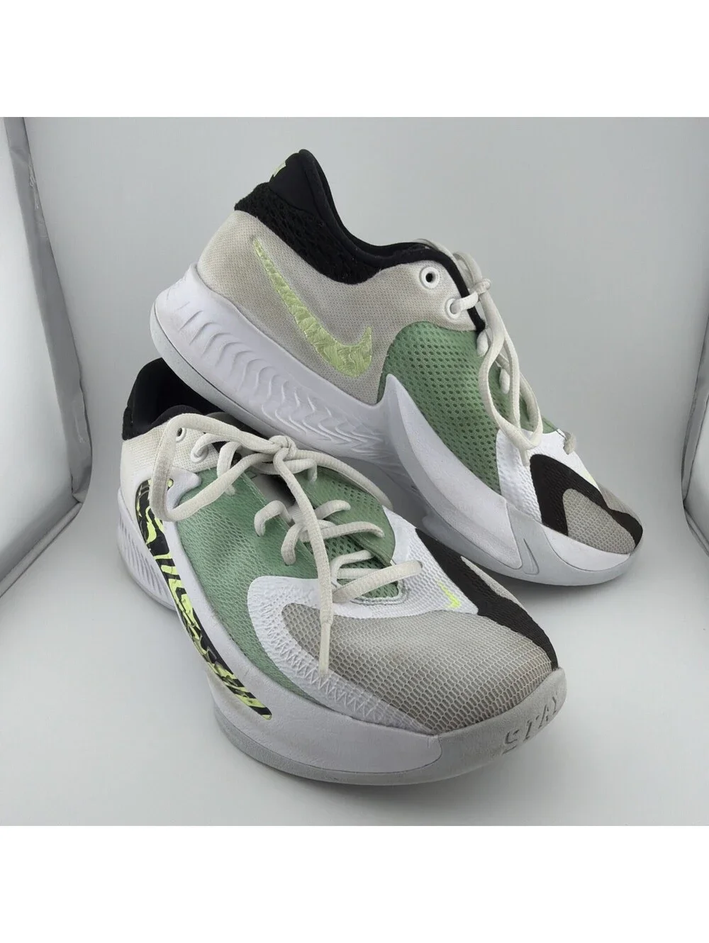 Nike Zoom Freak 4 (GS) Big Kids' Shoes White-Black-Barely Volt 6.5 Y